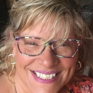 Meet your Posher, Cindy